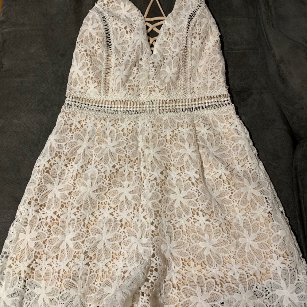 Lace nude white flower romper